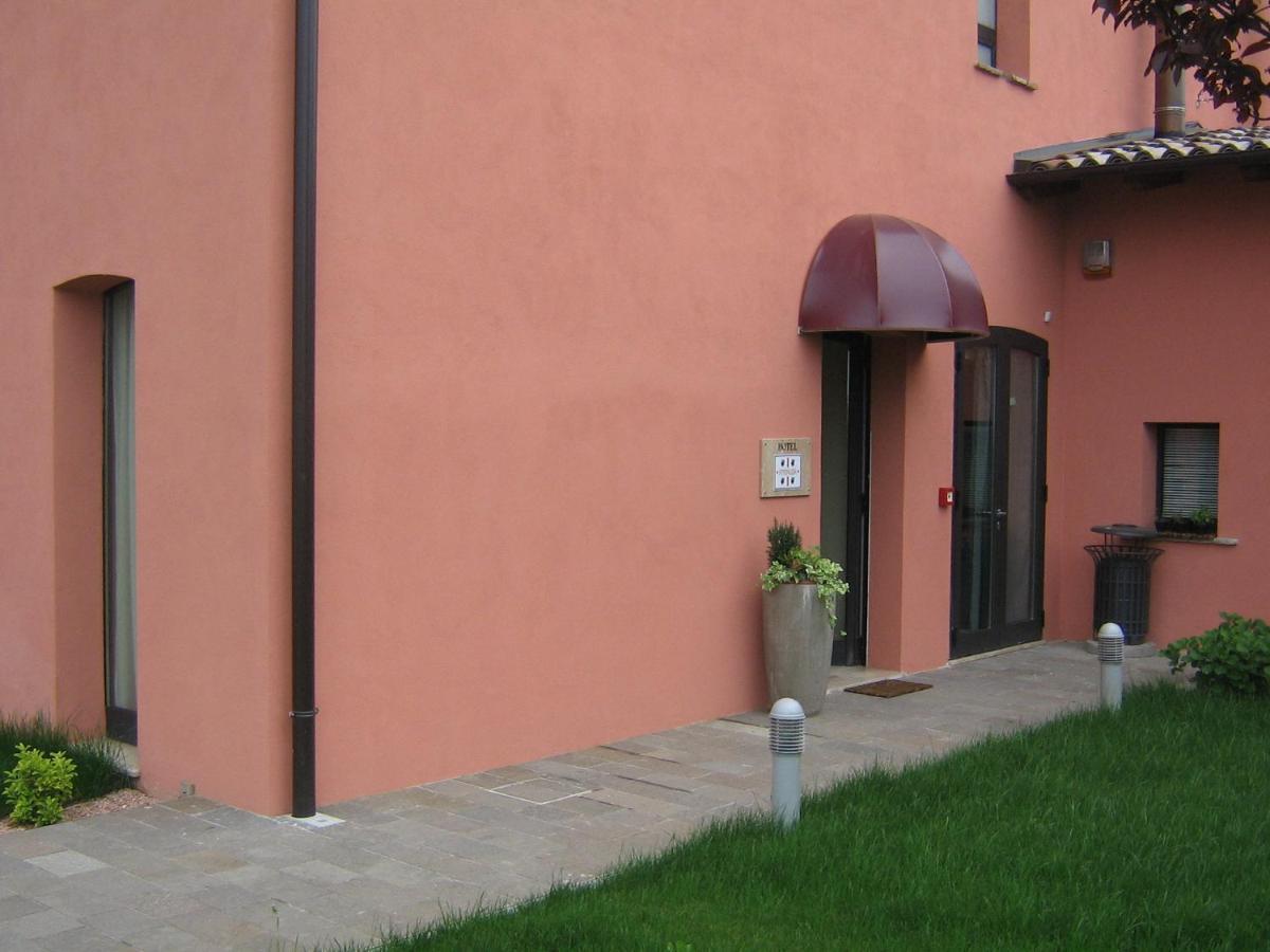 Hotel La Vecchia Reggio Reggio nell'Emilia Exterior foto