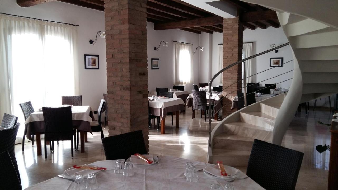 Hotel La Vecchia Reggio Reggio nell'Emilia Exterior foto